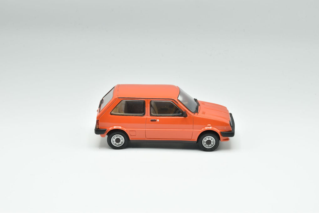 1980 Austin mini Metro 1.0L - Vermillion Red