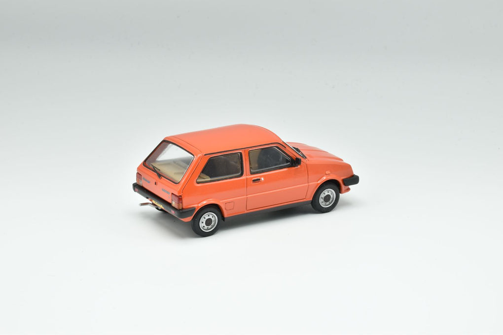 1980 Austin mini Metro 1.0L - Vermillion Red