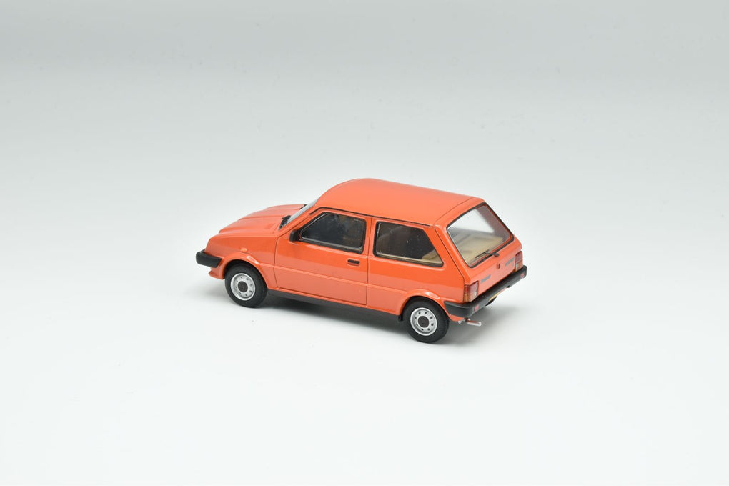1980 Austin mini Metro 1.0L - Vermillion Red