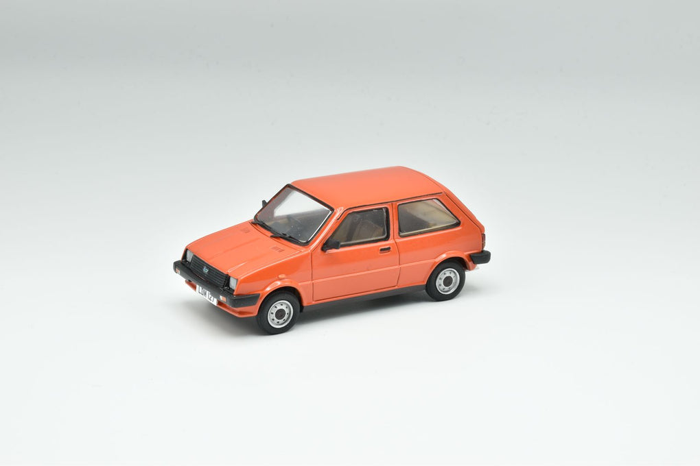 1980 Austin mini Metro 1.0L - Vermillion Red