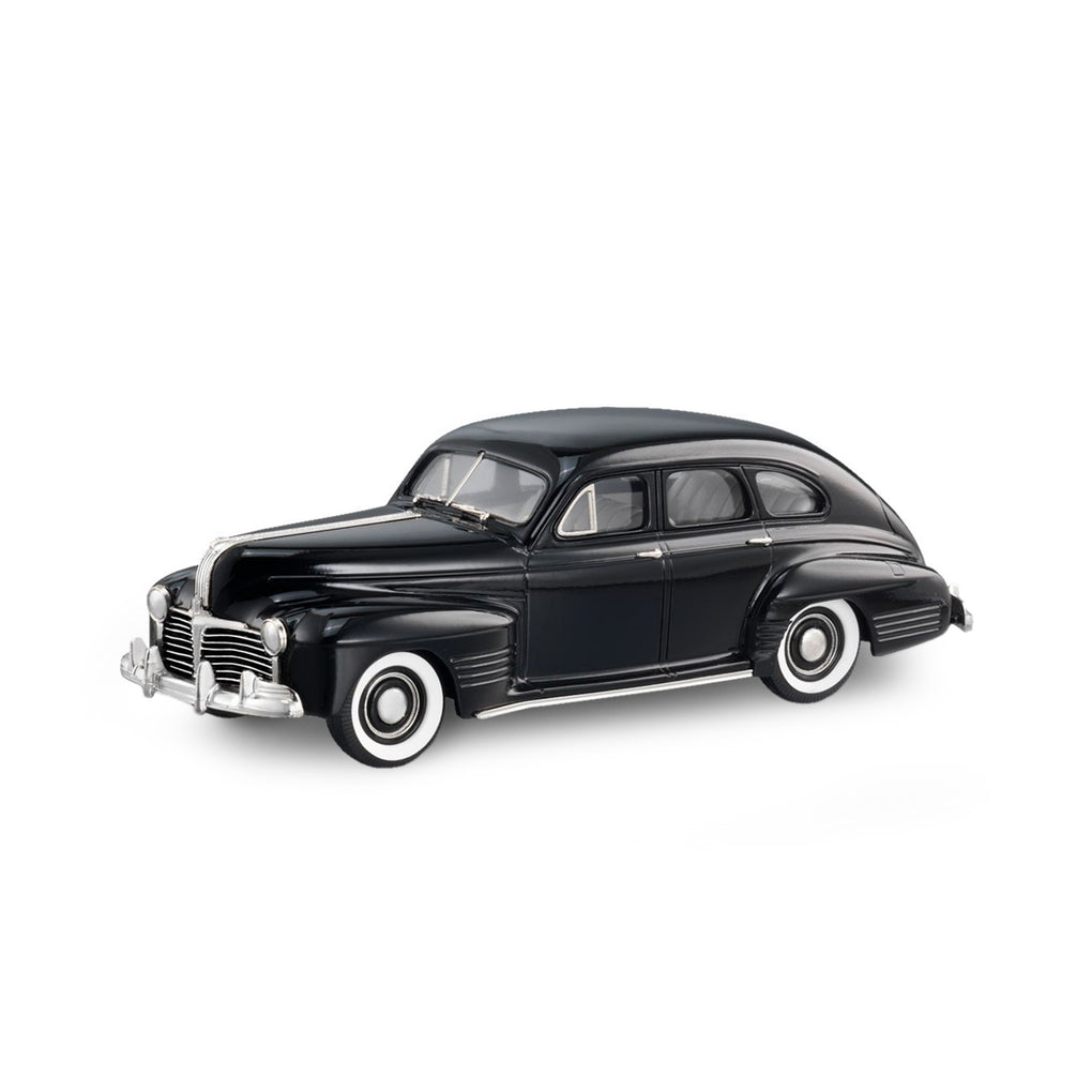 1941 Pontiac Streamliner Torpedo Sedan