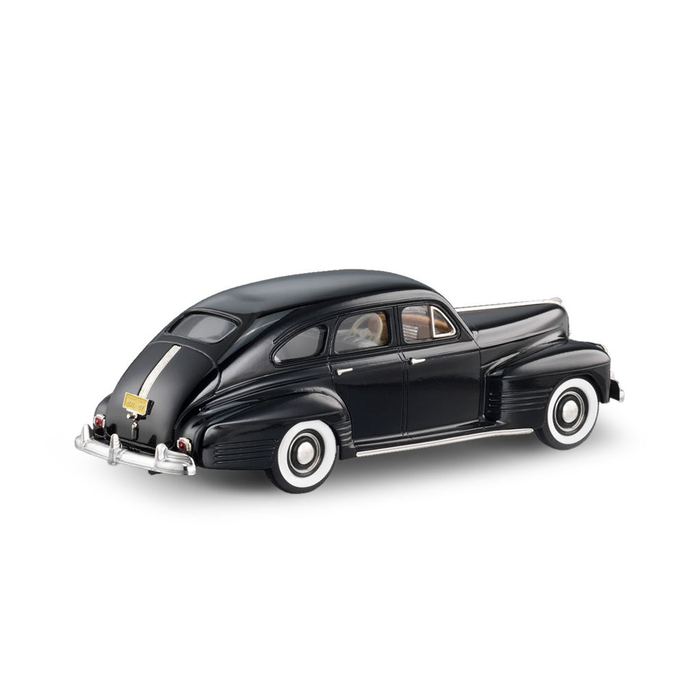 1941 Pontiac Streamliner Torpedo Sedan