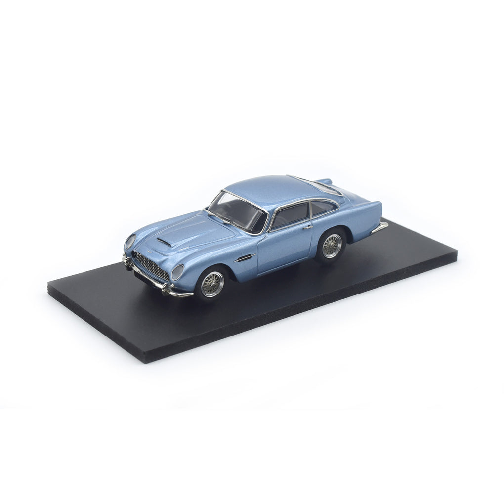 CL10 Aston Martin DB5 Saloon - Metallic Light Blue