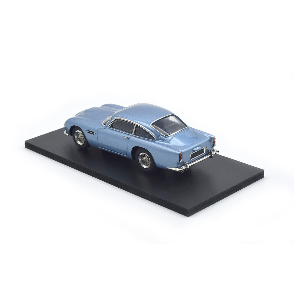 CL10 Aston Martin DB5 Saloon - Metallic Light Blue