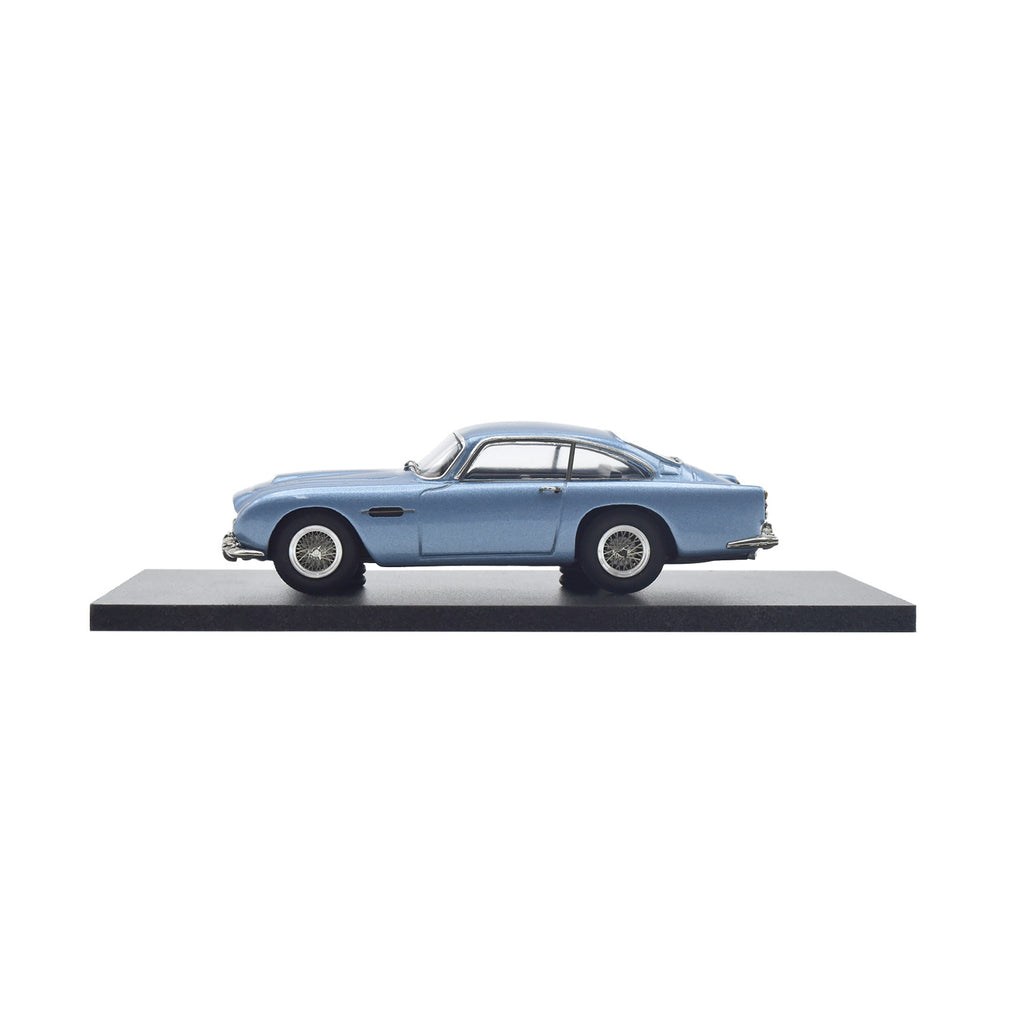 CL10 Aston Martin DB5 Saloon - Metallic Light Blue