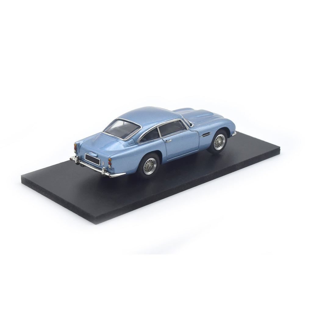 CL10 Aston Martin DB5 Saloon - Metallic Light Blue