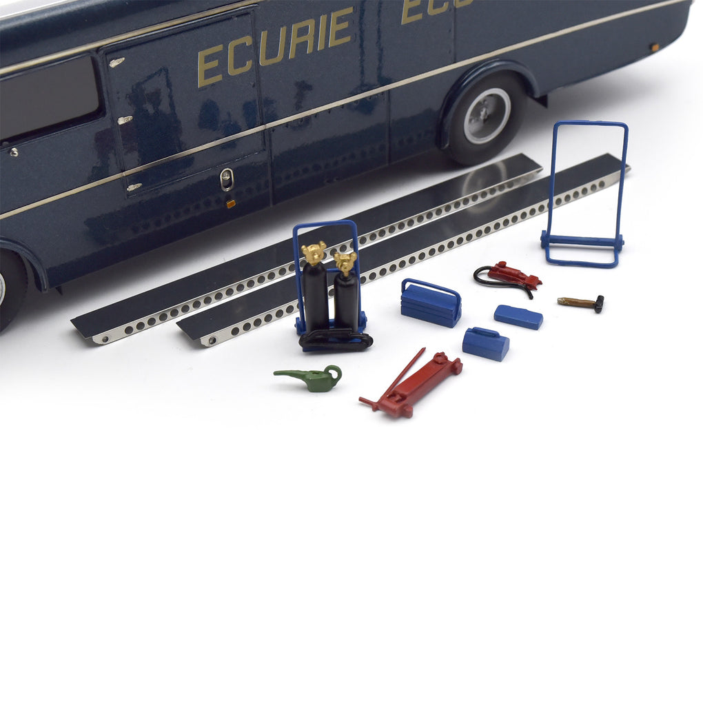 SP2 Ecurie Ecosse Transporter