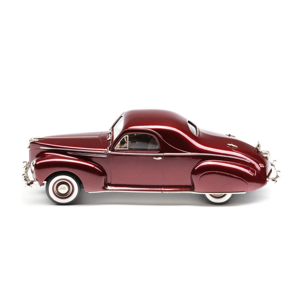 1940 Lincoln Zephyr Coupe
