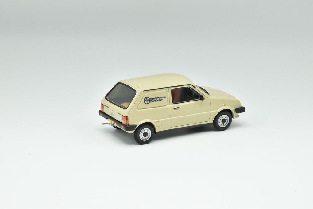 1982 Morris Metro Van - Champagne Beige